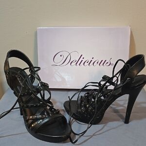 Delicious Black Strappy Women's Heels